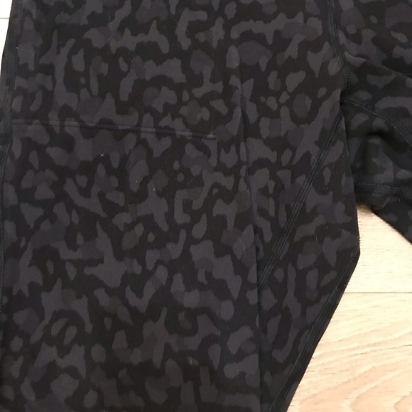 Size 8 Align joggers. Lululemon, full length - Picture 5 of 7